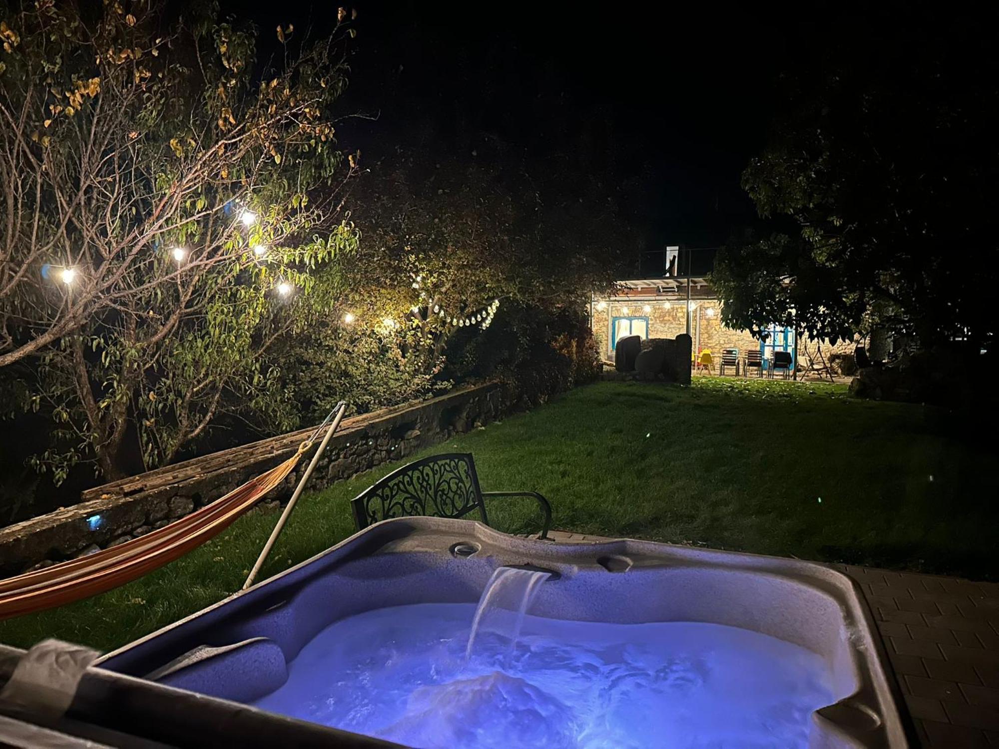 Villa Modern Stone House In Balatonfuered With Jacuzzi Extérieur photo